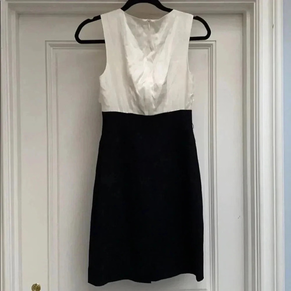 BCBG Maxazria Satin Silk Ivory Ruffle Bust Straight Shift Black Dress Size 0 - Picture 7 of 12